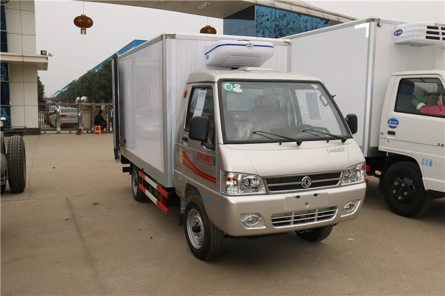 東風小霸王冷藏車3米