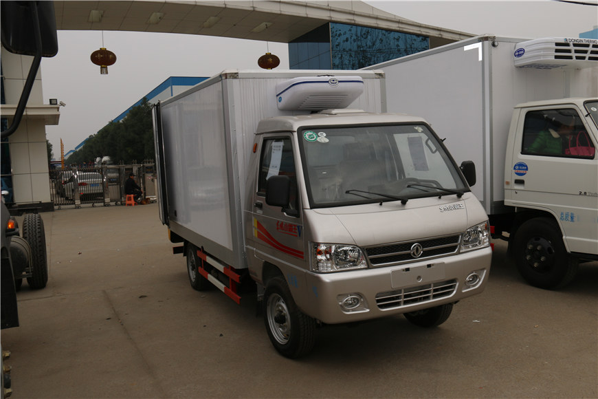 東風小霸王冷藏車3米