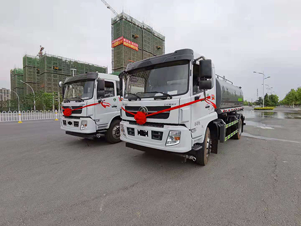 東風12噸灑水車