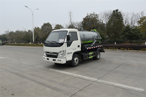 福田藍牌吸污車