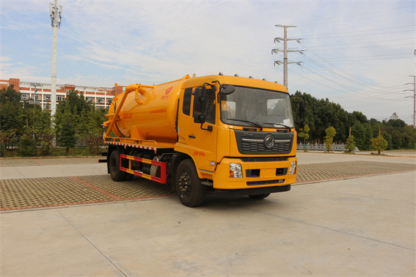 東風(fēng)天錦吸污車